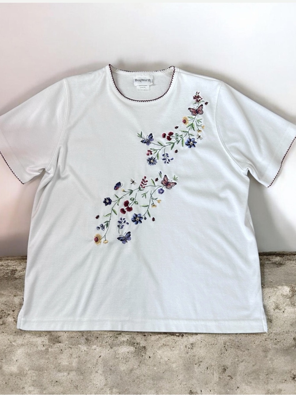 VTG Bon Worth Embroidered Butterfly Dragonfly Lady Bug & Floral Tee Small Petite